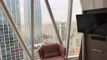 Studio, Sea View | 1 bedroom, minibar, in-room safe, desk
