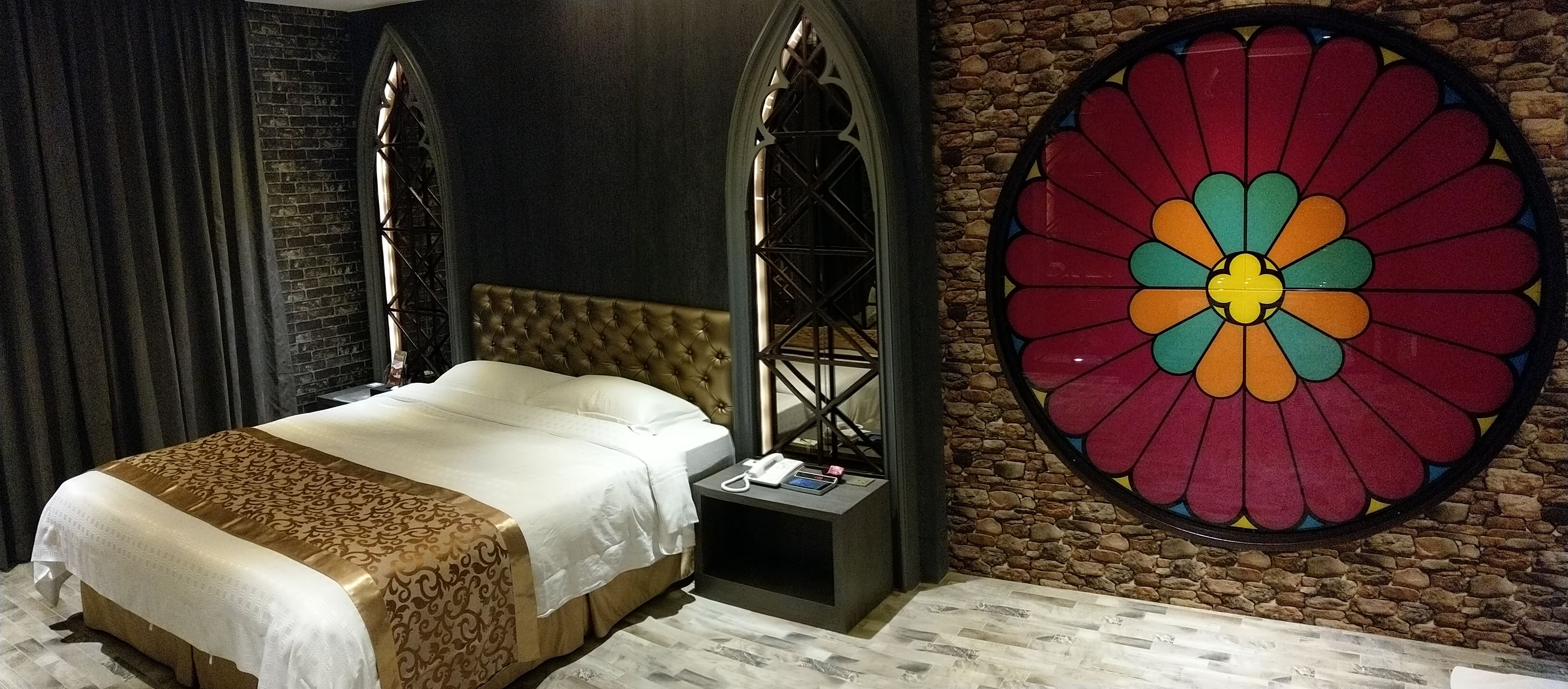 exclusive double room | individually furnished, soundproofing, free wifi, bed sheets