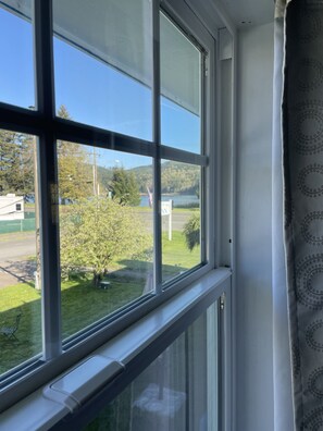 King Room, Lake View | View from room - Foster Lake Inn (Sweet Home)