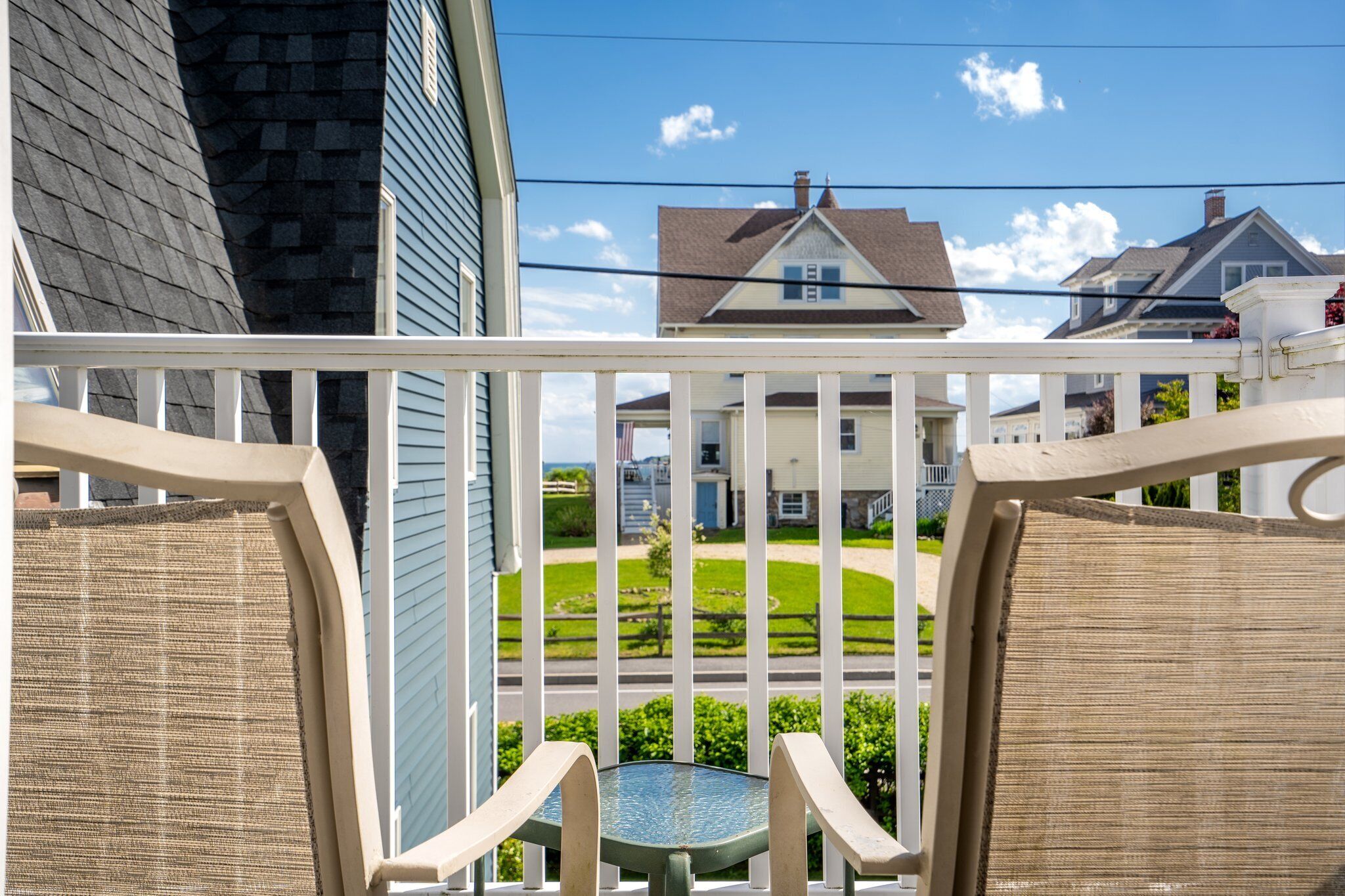 carriage house king with 2 private decks | terrace/patio