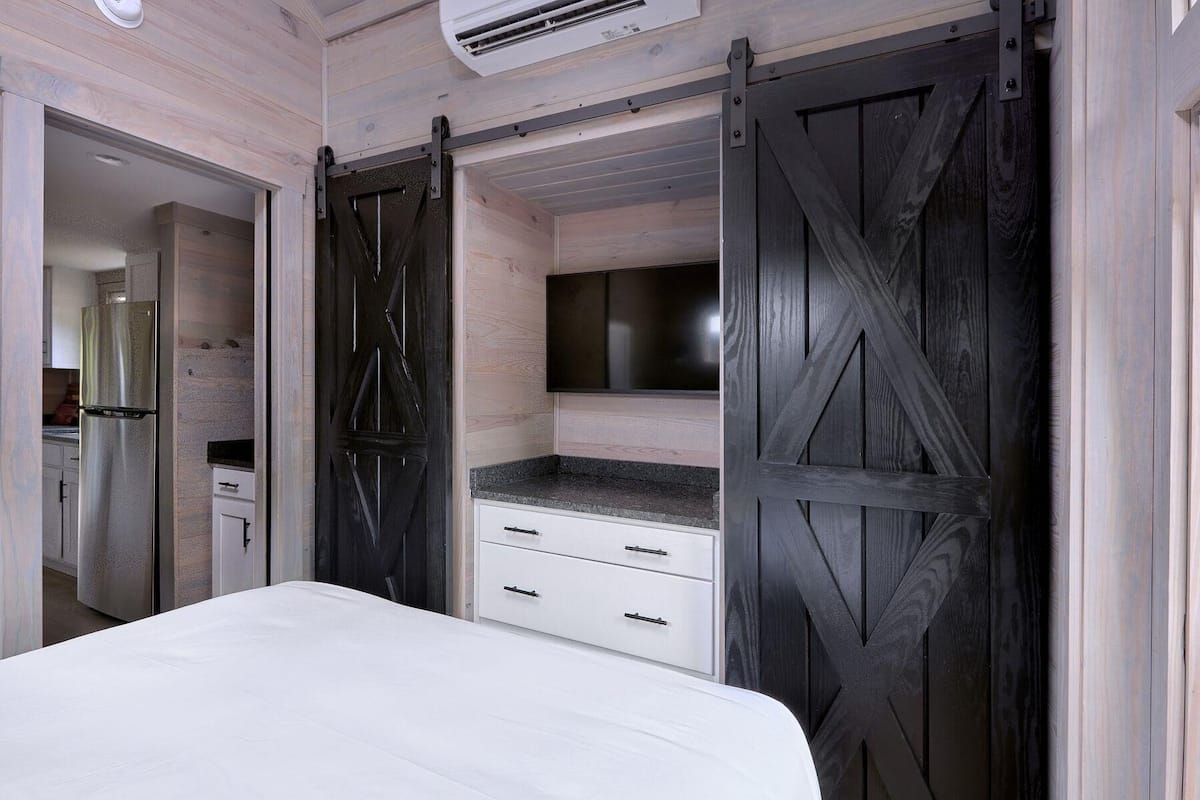 Cabane Premium, bain Ă remous, vue fleuve