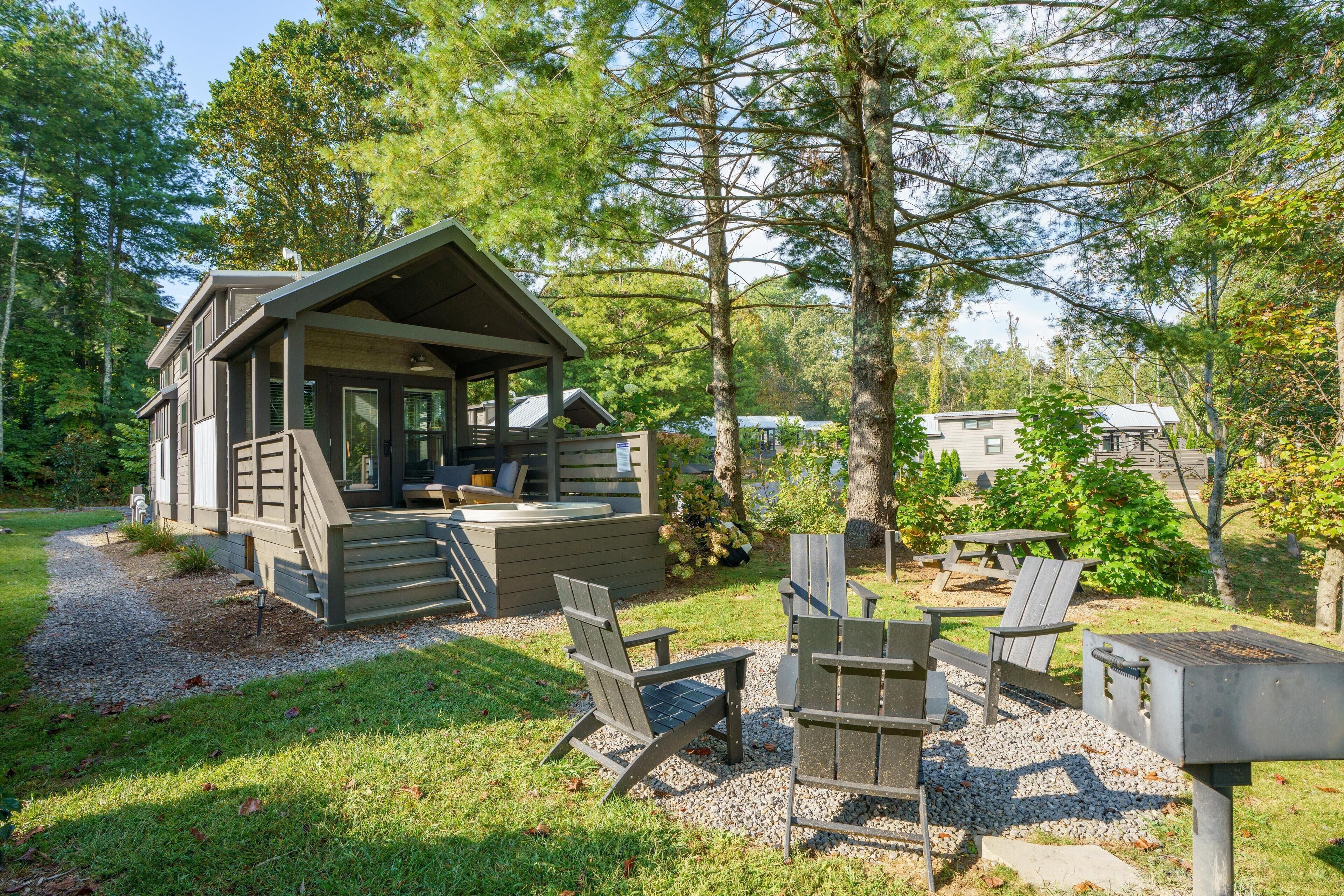 小屋, 热水浴缸, 河景 (Bunk) | 外观