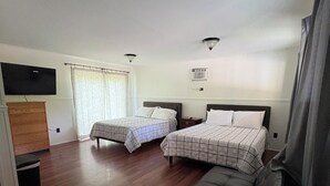 Apartamento | Escritorio, tabla de planchar con plancha, wifi gratis y ropa de cama