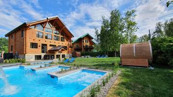 Sauna, hot tub, Swedish massages, massages