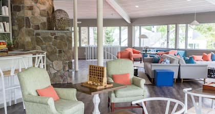 The Lodge at the Cove