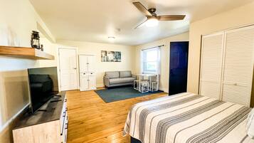 1 bedroom, individually decorated, individually furnished, bed sheets