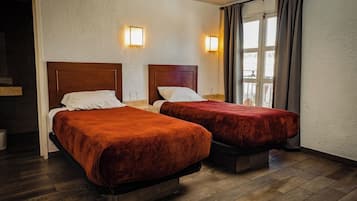 Business Double Room, 2 Queen Beds