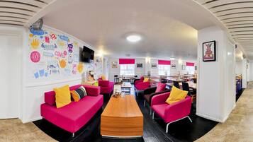 ๋งค์ผ ๋ทํ ์์นจ ์์ฌ(1์ธ๋น GBP 9.95)