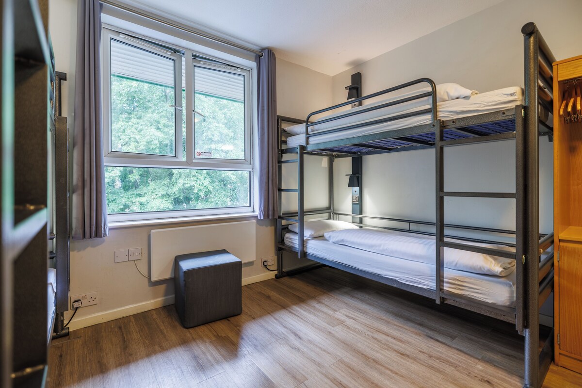 Room, Ensuite (Private, 4 Bed) | WiFi, bed sheets