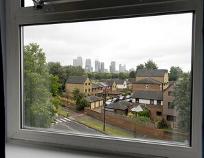 View from room - YHA London Thameside - Hostel (London)