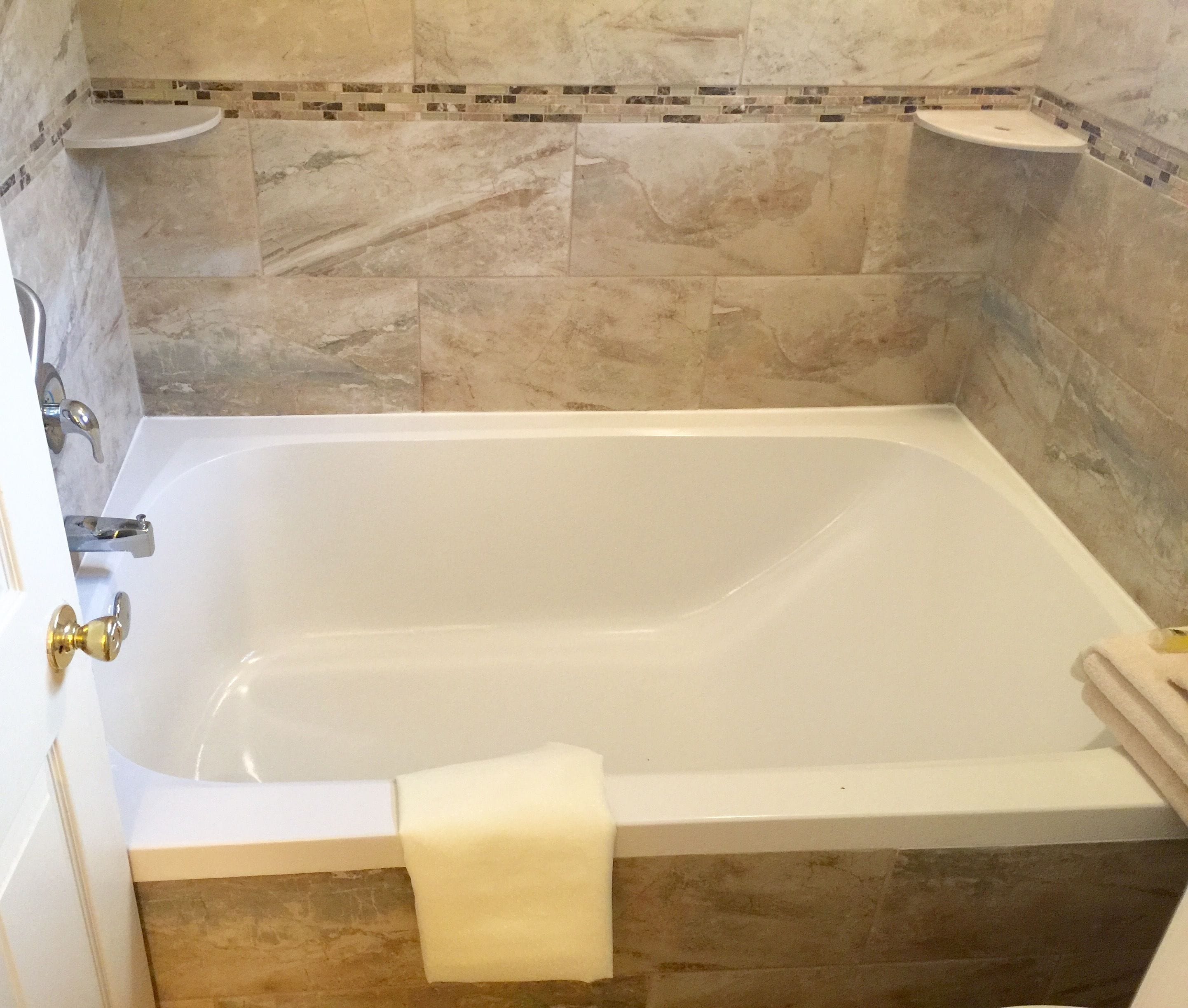 deep-soaking bathtub