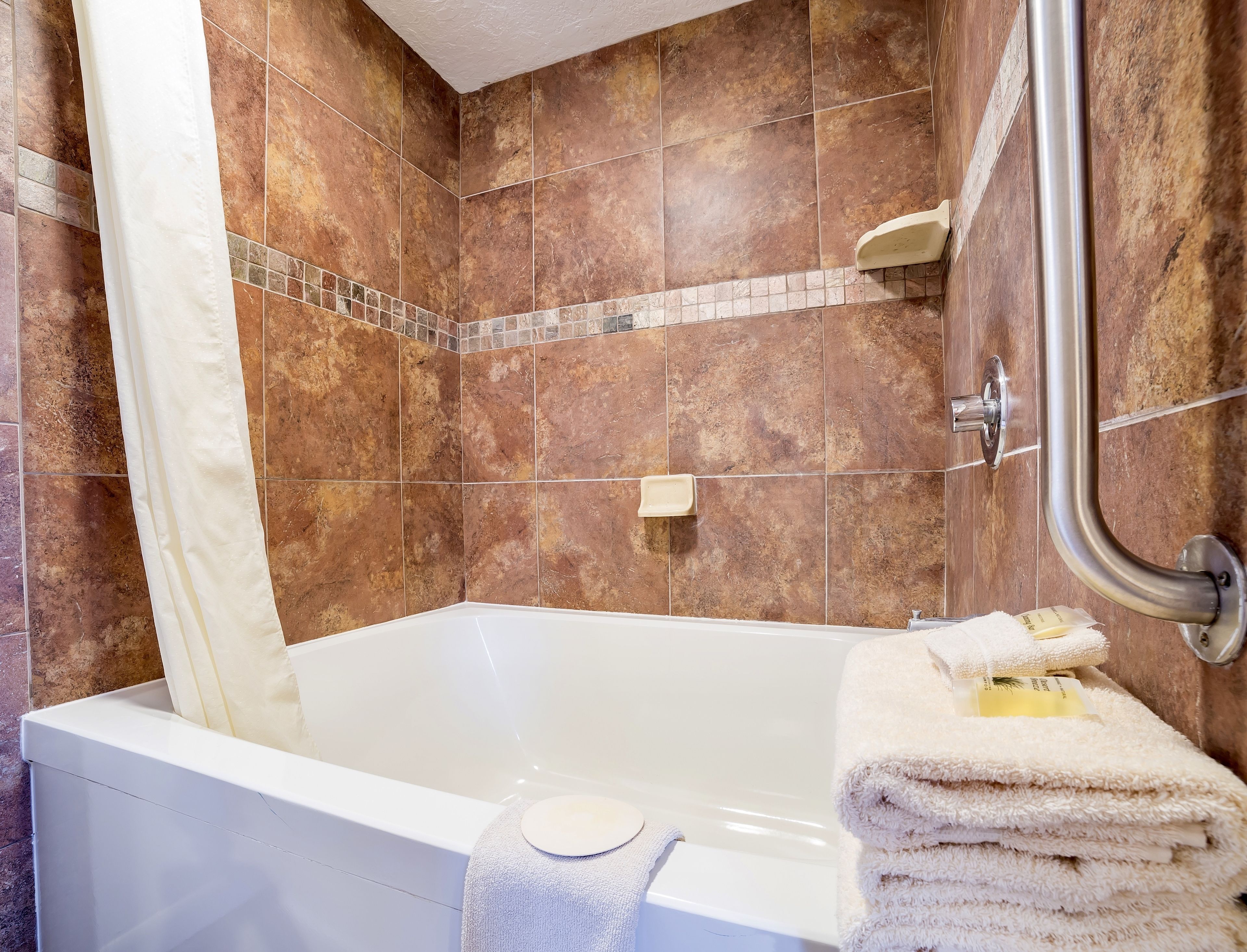 deep-soaking bathtub