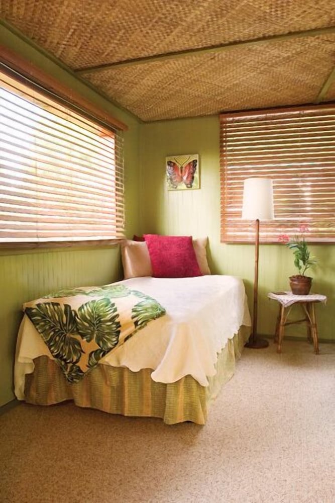 Ka'awa Loa Plantation by null