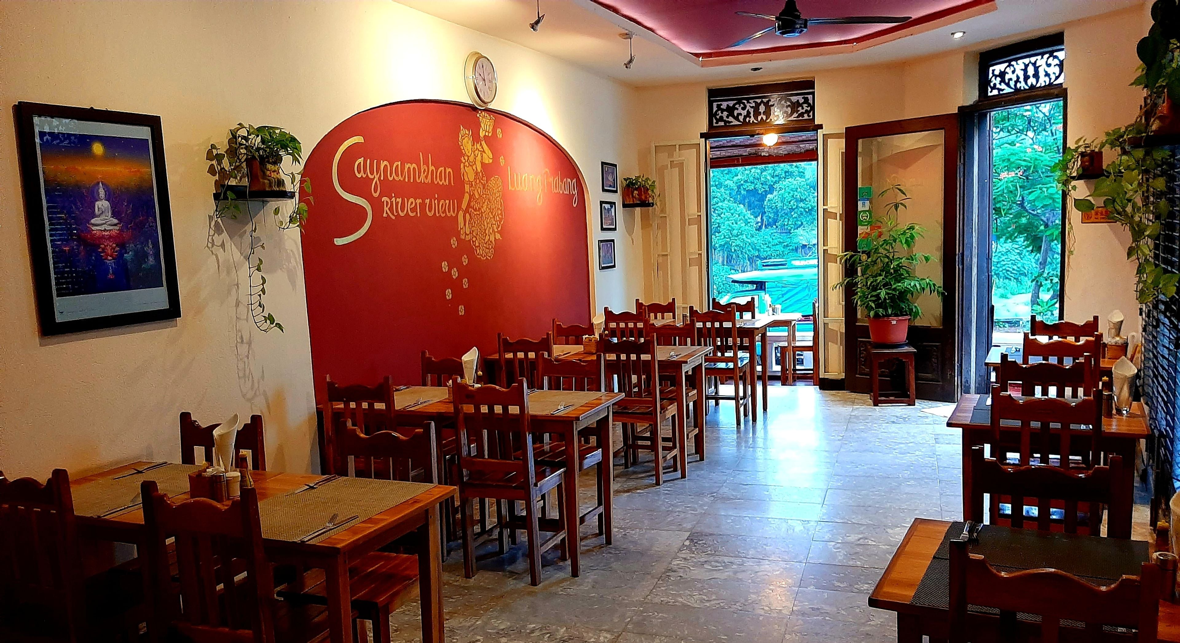 Desayuno inglés (USD 4 por persona) 