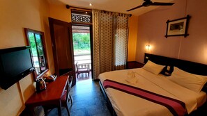 Minibar, Zimmersafe, Schreibtisch, kostenloses WLAN