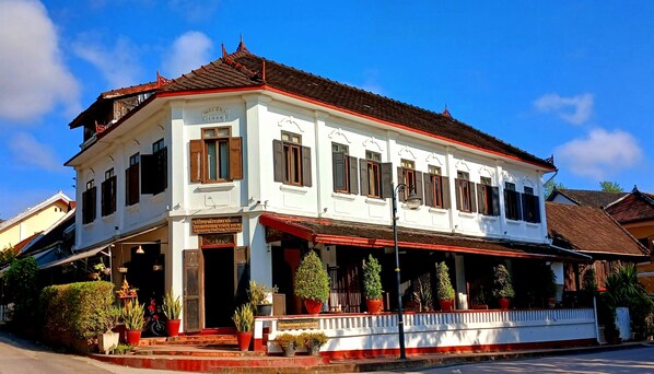 ด้านหน้าที่พัก