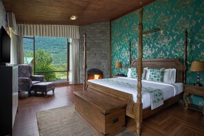 Deluxe Garden & Mountain View | Premium bedding, in-room safe, desk, blackout drapes - Larisa Resort, Manali (Manali)