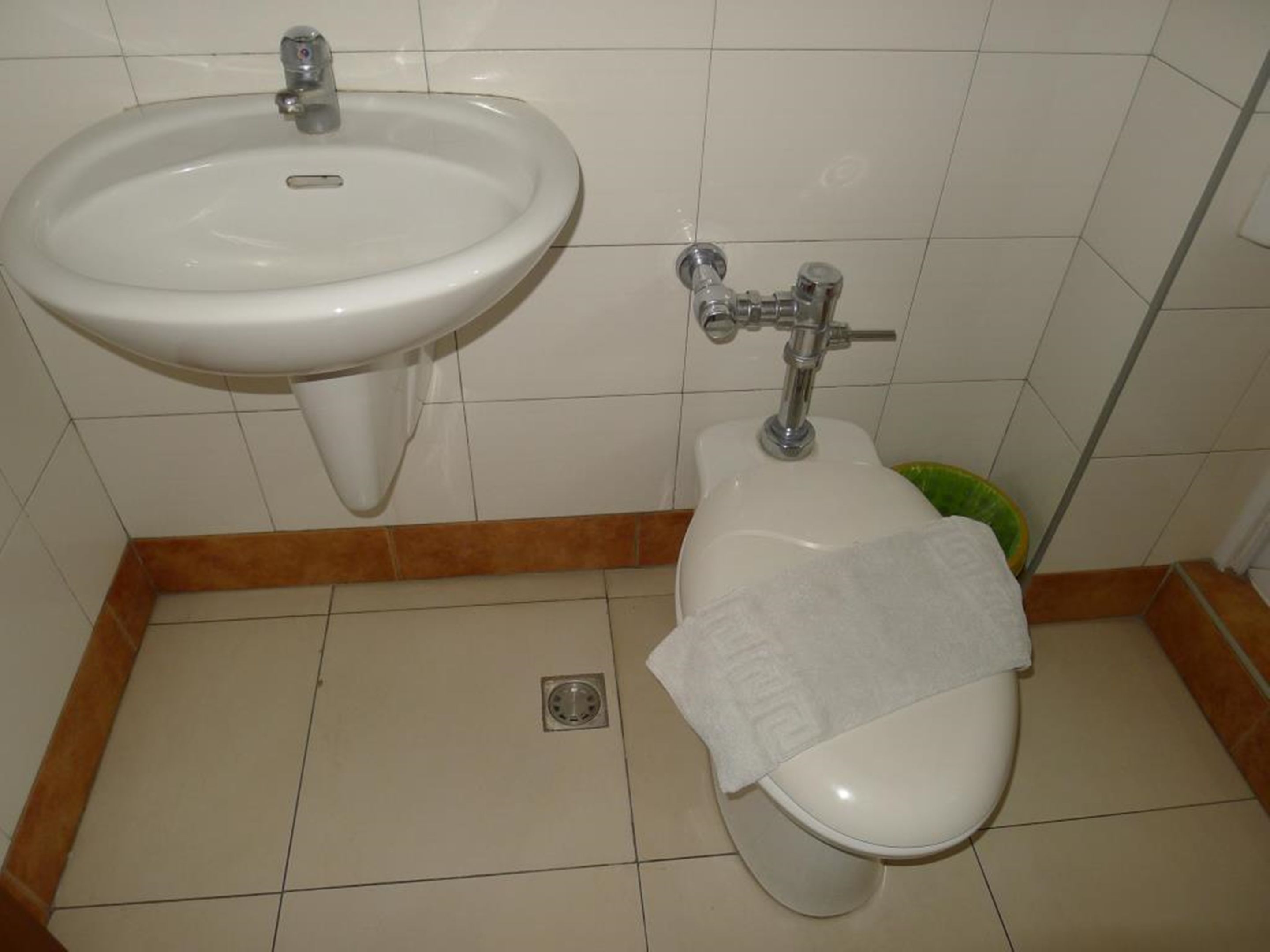 shower, free toiletries, hair dryer, slippers