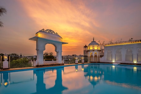 Outdoor pool. Rajasthan Palace - A Heritage Boutique Hotel in Jaipur