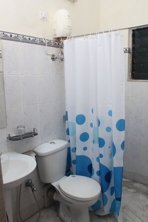 Chambre Double Économique | Salle de bain