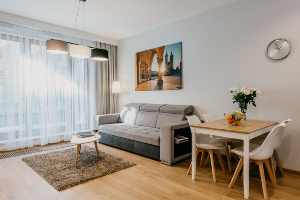 Superior Apartment, 1 Bedroom | Living room