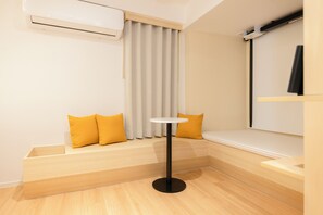 豪華客房 | 客房內保險箱、隔音、免費無線上網、床單