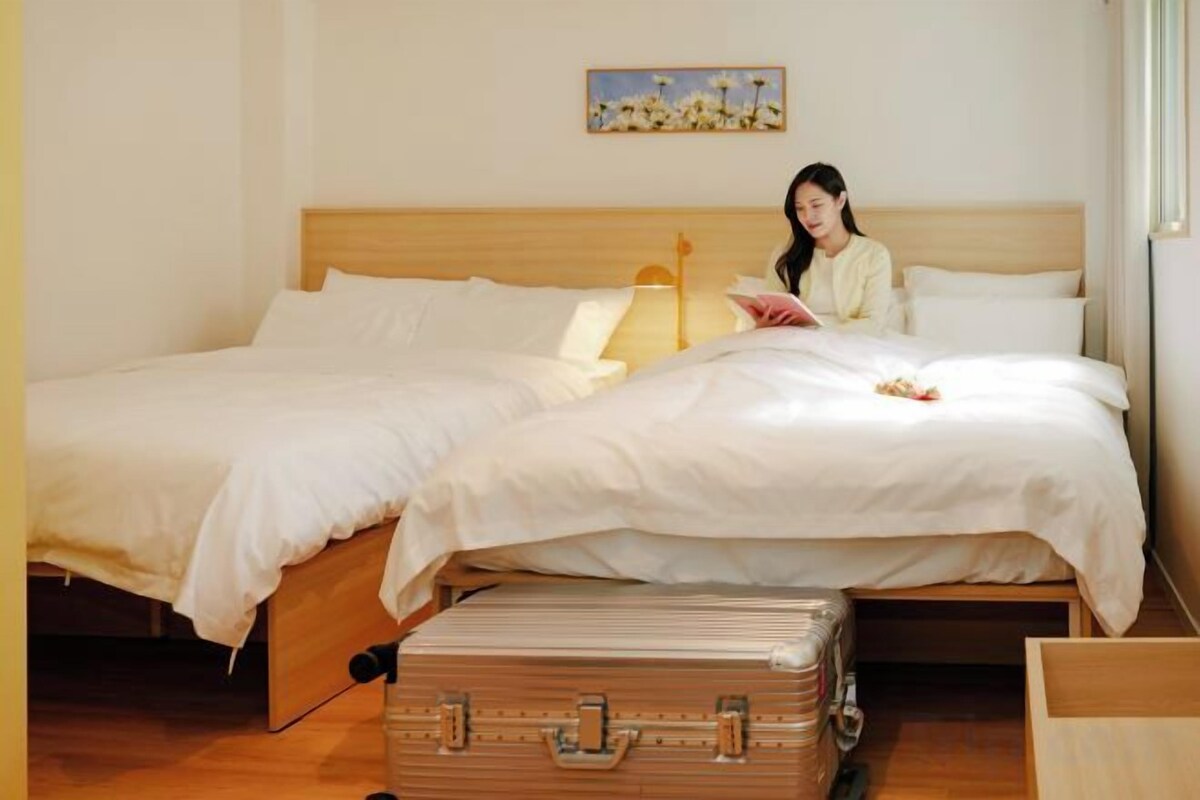 In-room safe, soundproofing, WiFi (free), bed sheets