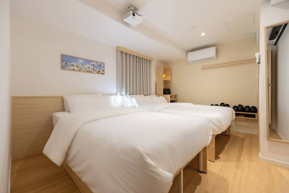 Chambre Deluxe | Coffre-fort, système d’insonorisation, accès au Wi-Fi (inclus)