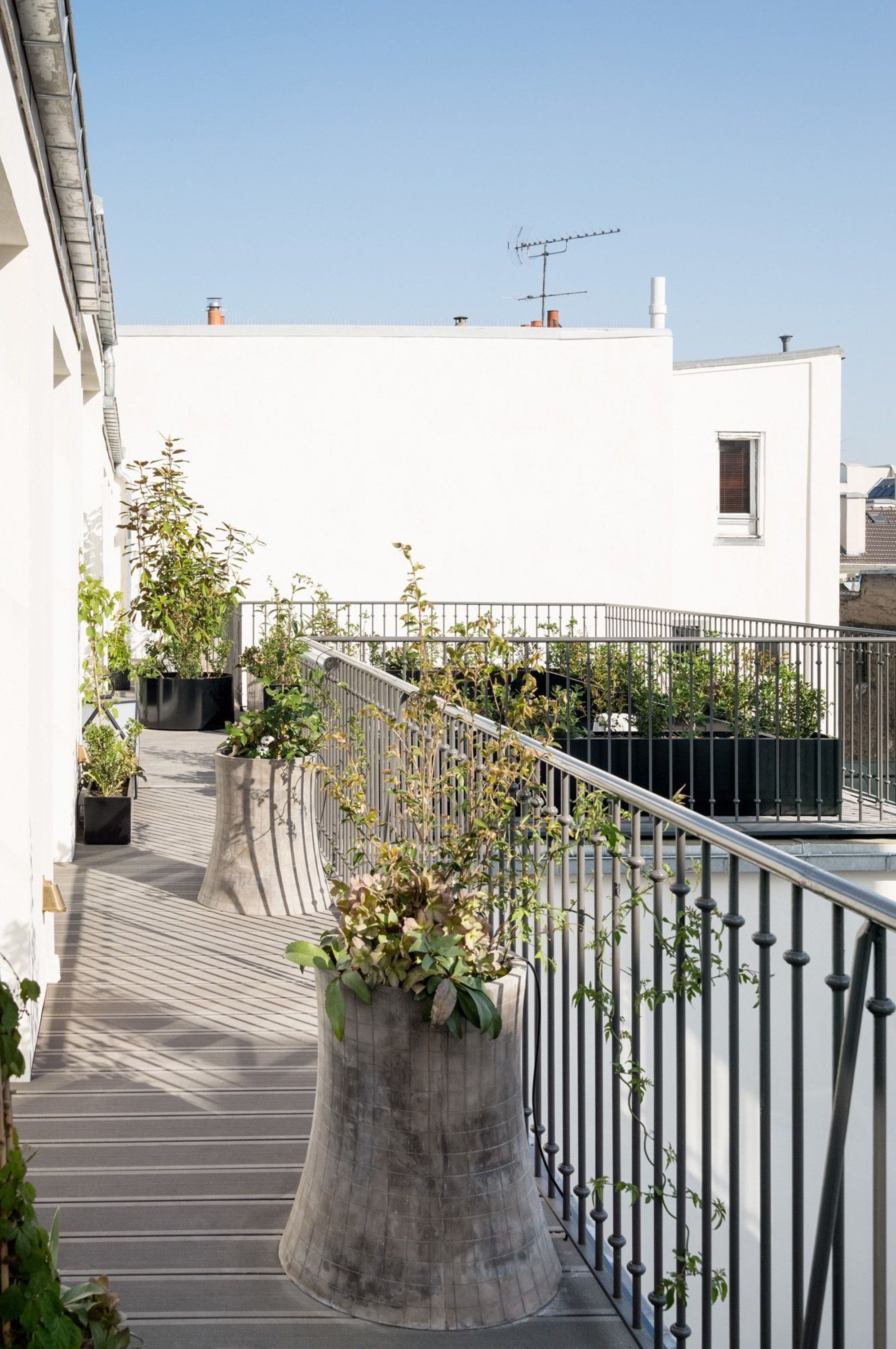 suite, terrace (les bains) | terrace/patio
