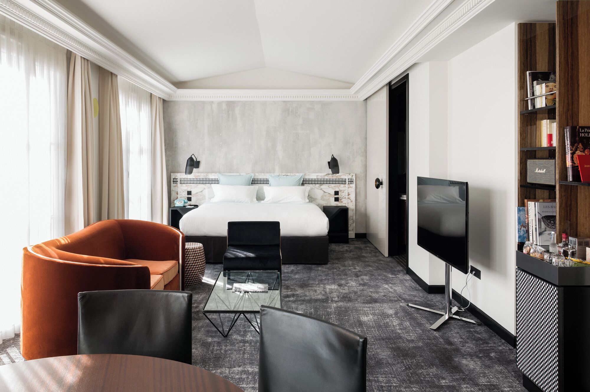 Suite, Balcony | Premium bedding, minibar, in-room safe, free WiFi