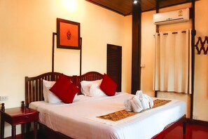 Deluxe Double Room, Balcony, River View | Premium bedding, in-room safe, desk, iron/ironing board