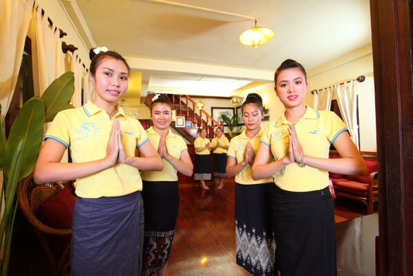 Lobby sitting area - Ban Lakkham River View (Luang Prabang)