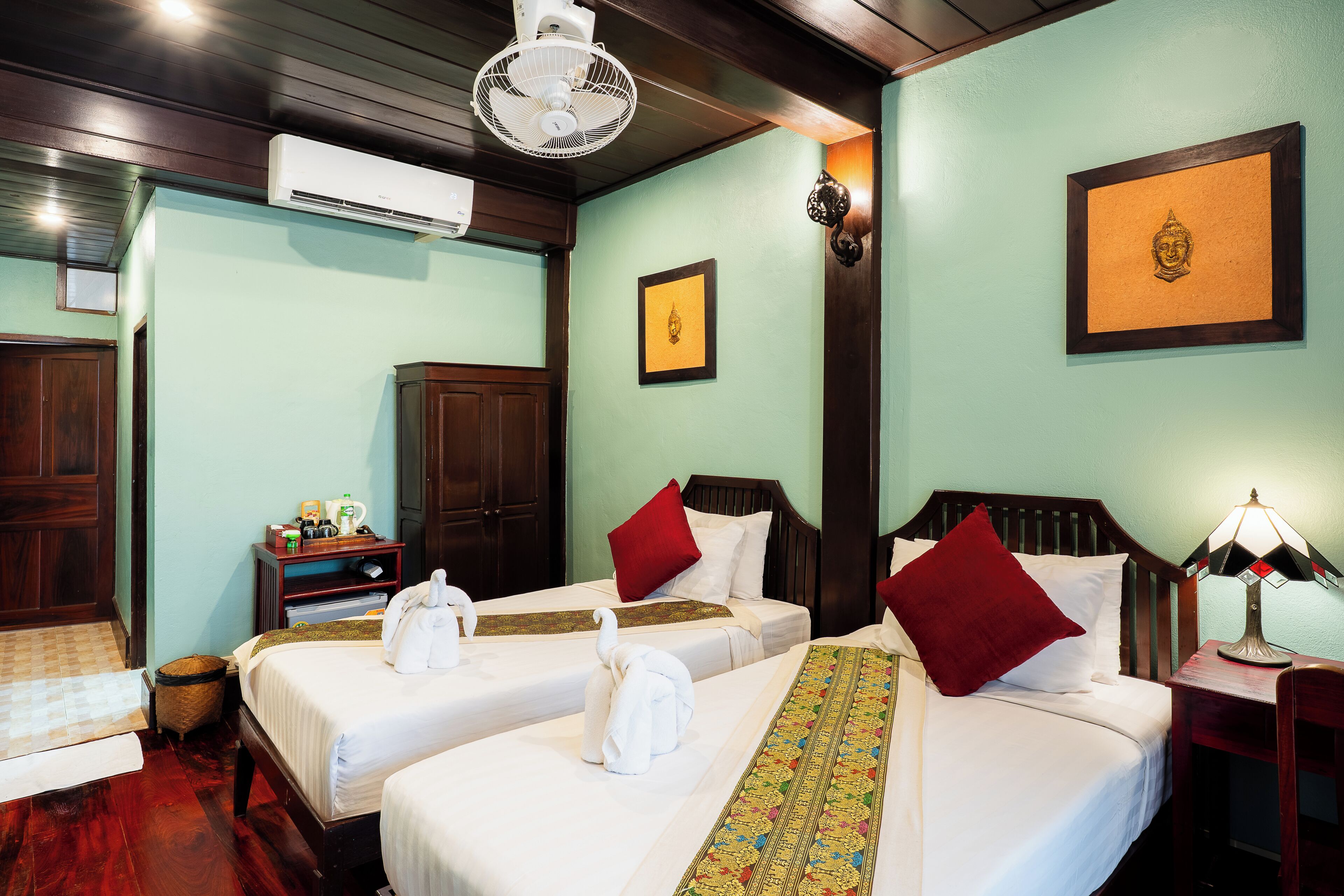 Superior Twin Room | In-room safe, desk, iron/ironing board, free WiFi