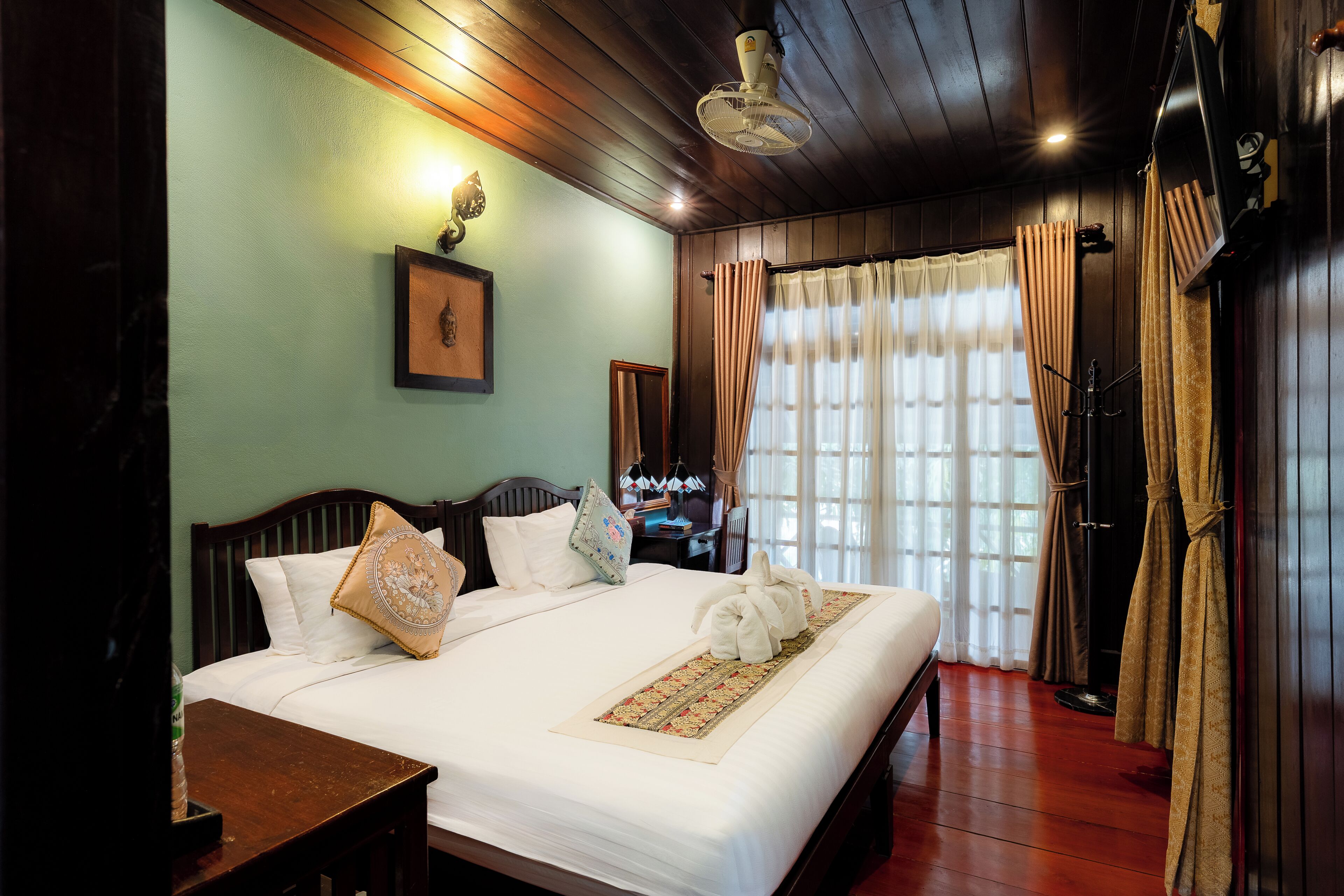 Superior Double Room | In-room safe, desk, iron/ironing board, free WiFi