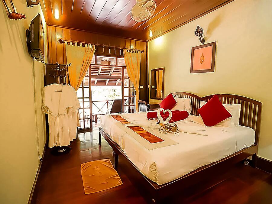 Deluxe Double Room, Balcony, River View | Premium bedding, in-room safe, desk, iron/ironing board