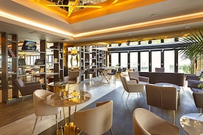 Lunch and dinner served, international cuisine - Nidya Hotel Esenyurt (Istanbul)