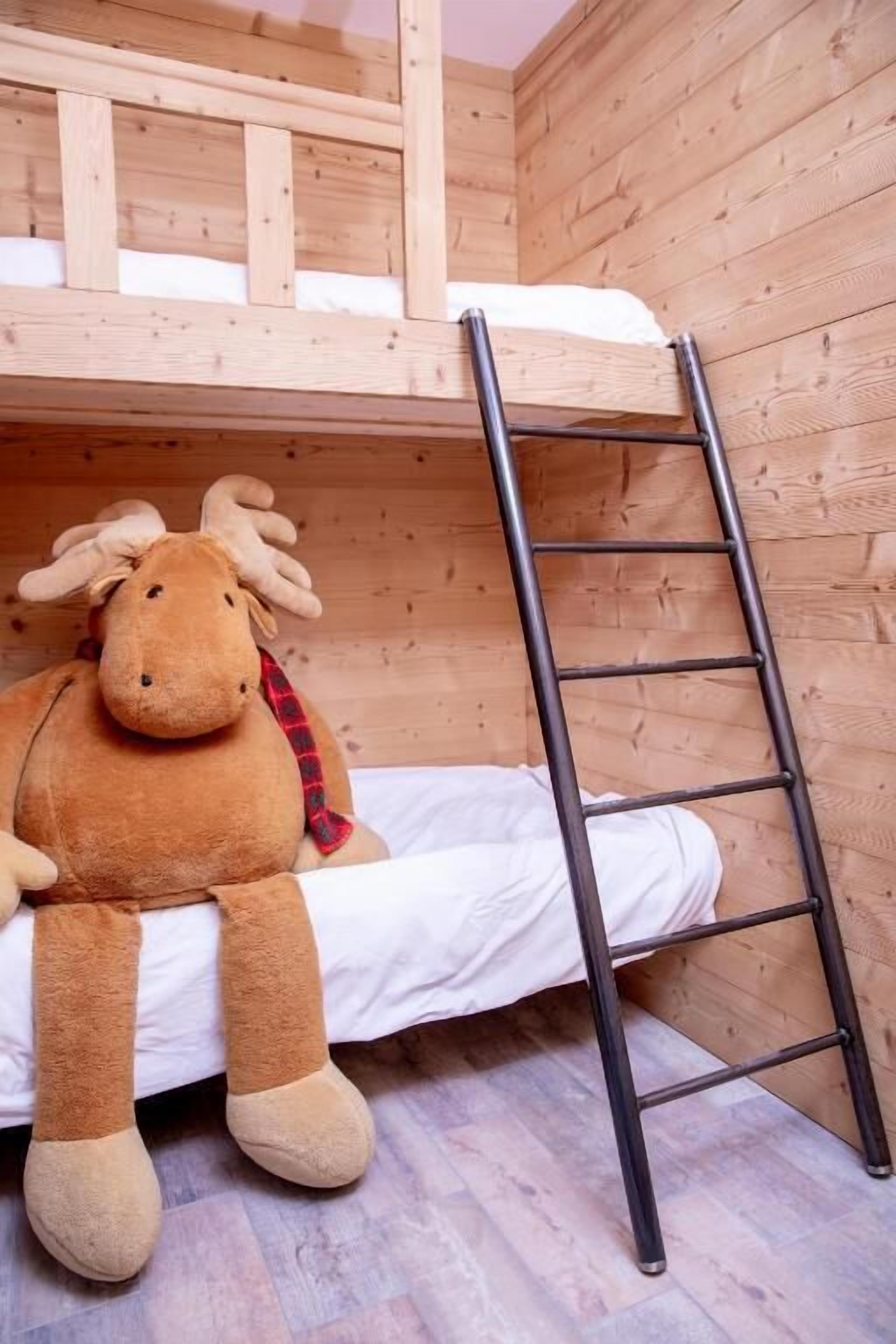 soundproofing, cots/infant beds, rollaway beds, free wifi