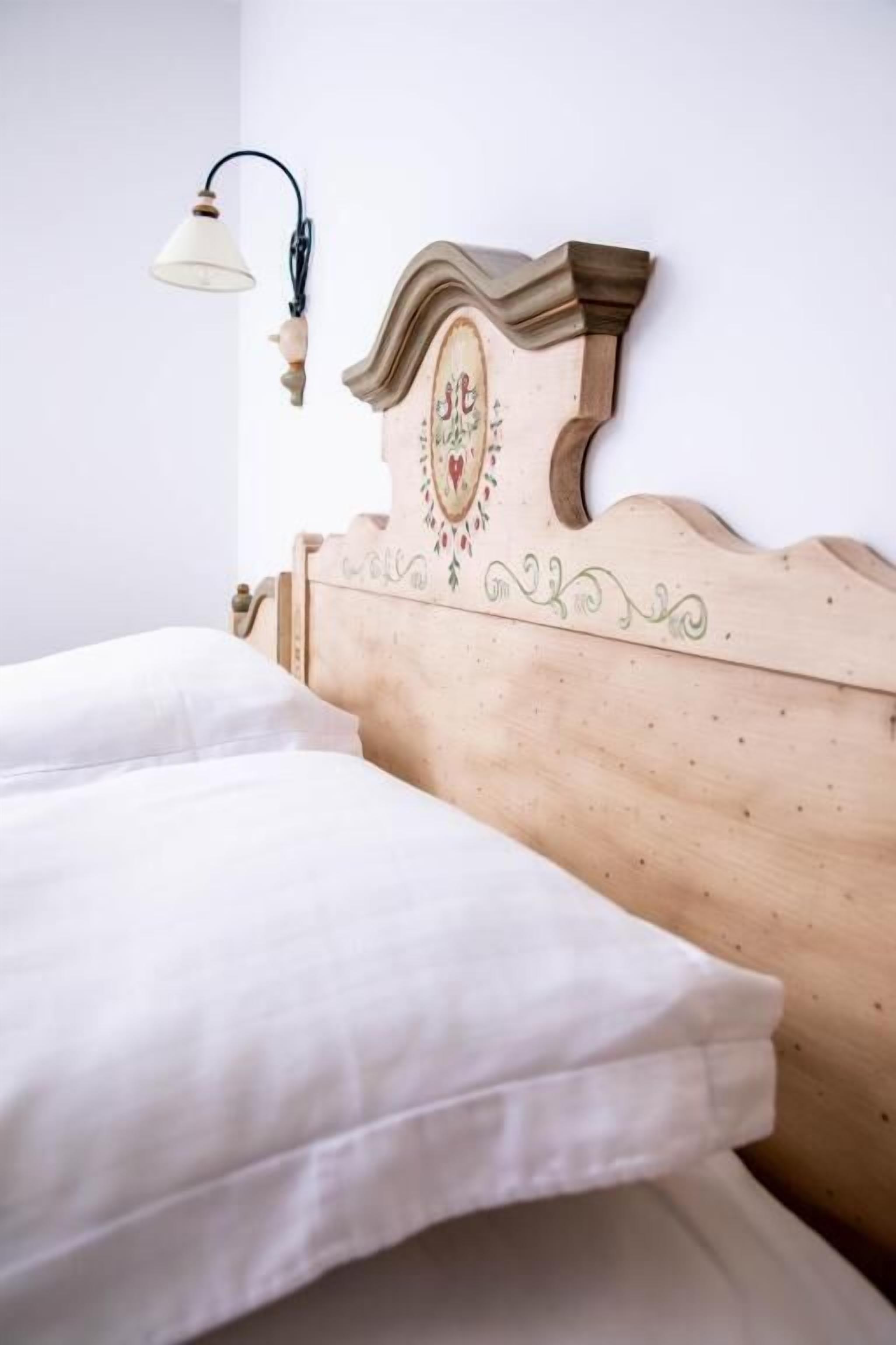 soundproofing, cots/infant beds, rollaway beds, free wifi