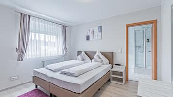 In-room safe, desk, iron/ironing board, free WiFi