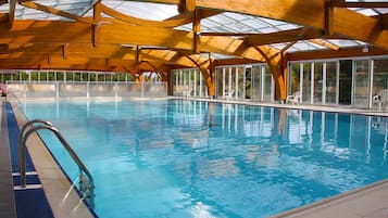 Seasonal outdoor pool, a lap pool, sun loungers