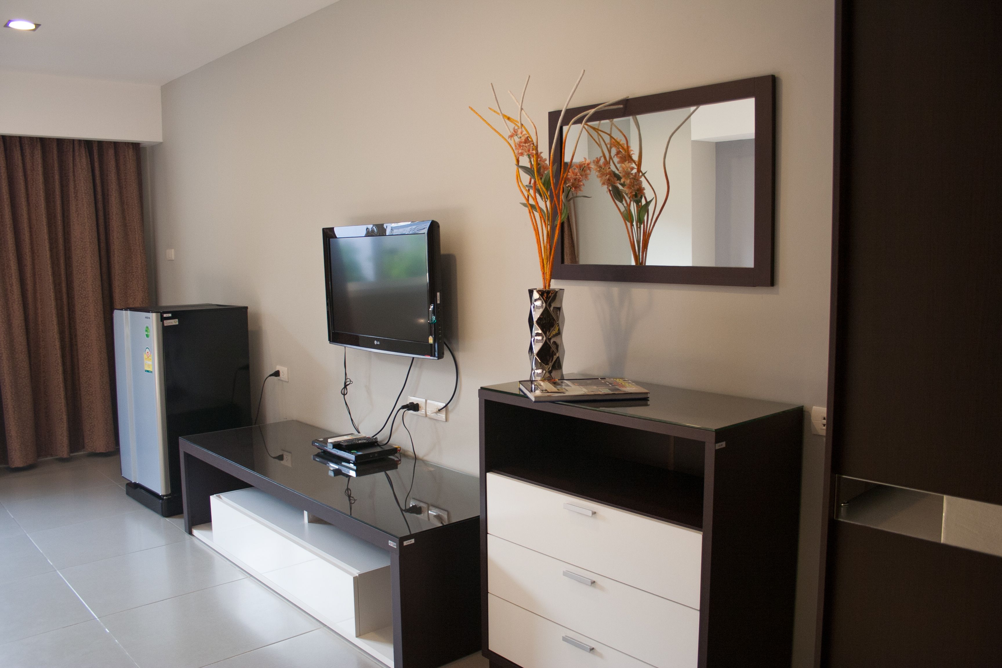 1 bedroom, blackout curtains, free wifi, bed sheets