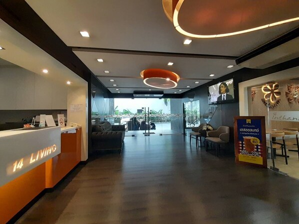 Check-in/check-out kiosk - 14 Living (Bangkok)