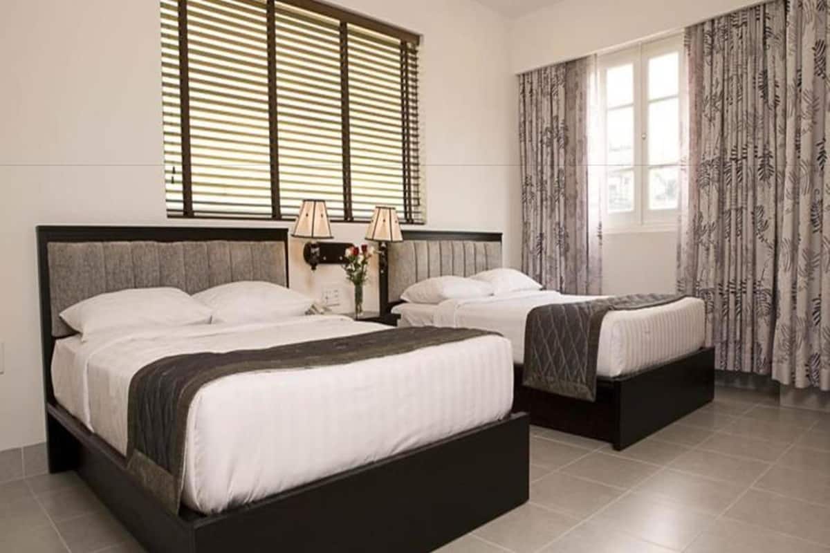 Family Triple Room, Window | In-room safe, desk, free WiFi