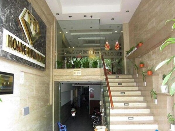 Front of property - Hoang Vinh Hotel (Ho Chi Minh City)