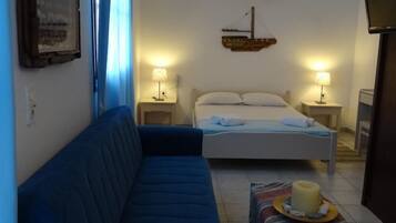 Studio, uitzicht op zee | Een kluis op de kamer, geluiddichte muren, gratis wifi, beddengoed