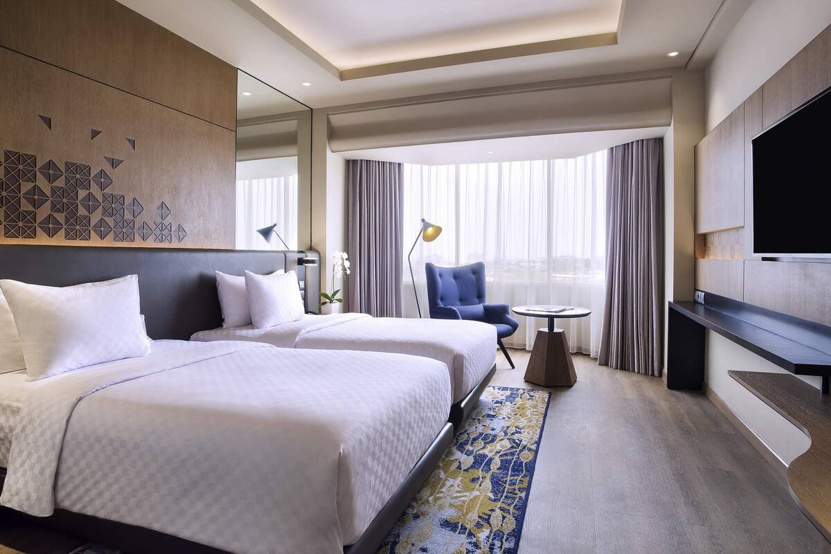 Privilege, Room, 2 Katil Bujang (Single) | Bar mini, peti besi dalam bilik, meja, langsir/tirai gelap terus 