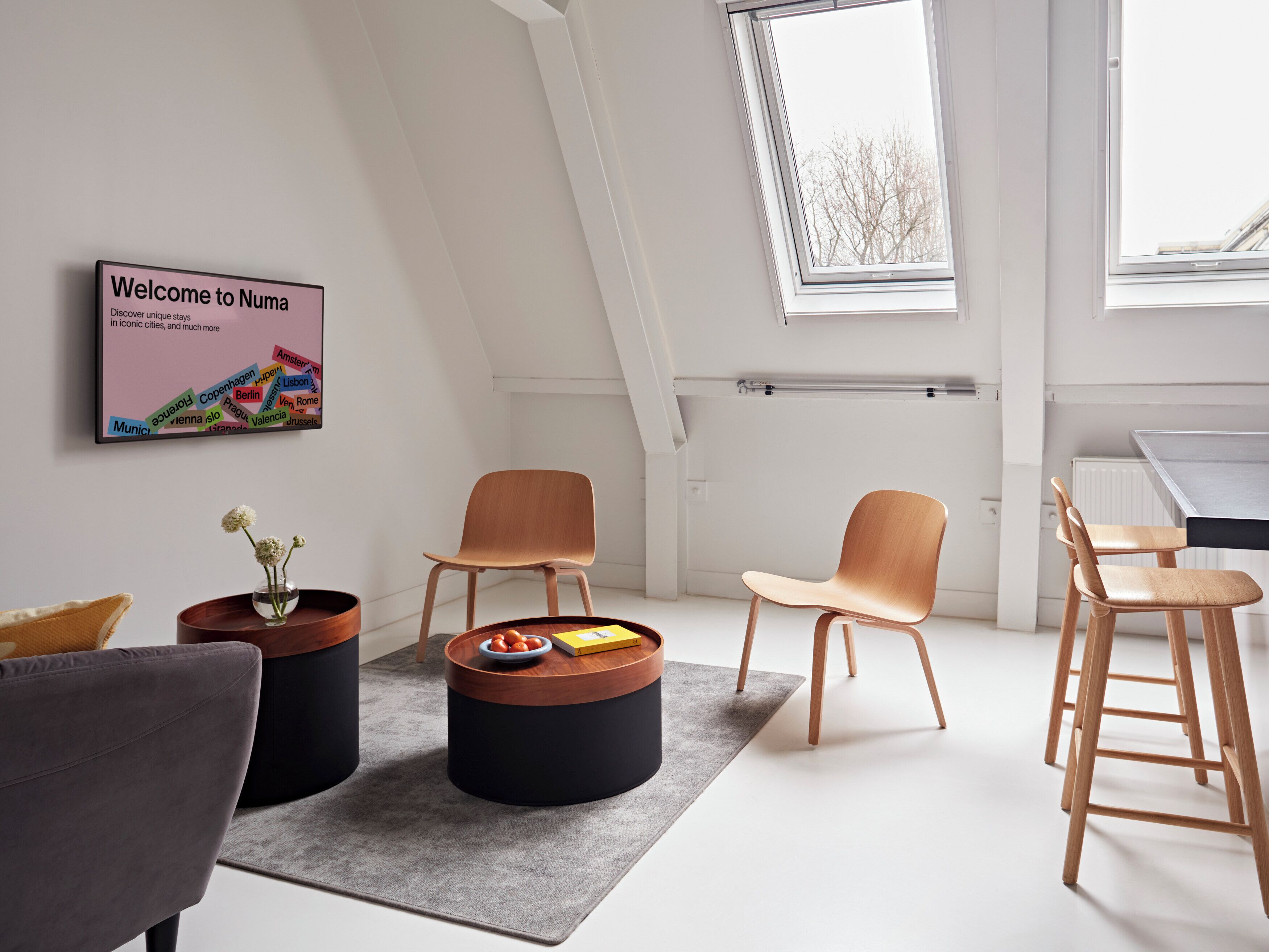 1 Bedroom Apartment | Living area | 32-inch flat-screen TV with cable channels, TV