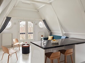 L1 Bedroom Apartment,Sofa Bed,Canal view | Living area