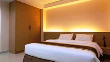 Deluxe Double Room | Minibar, in-room safe, desk, soundproofing