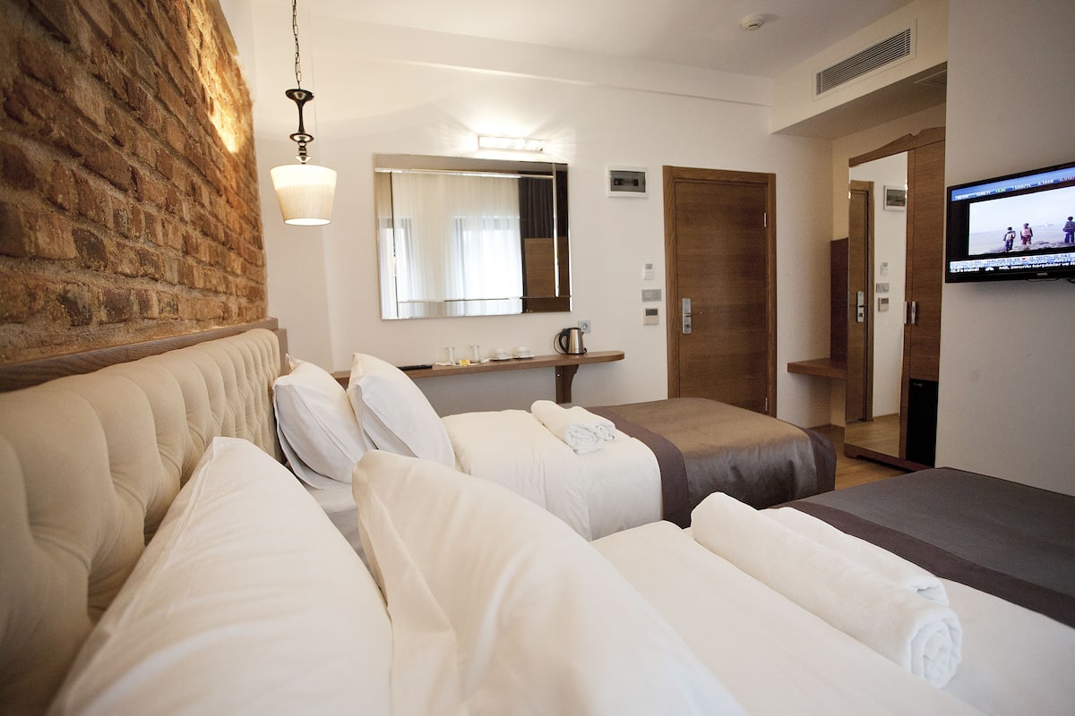 Egyptian cotton sheets, premium bedding, down comforters